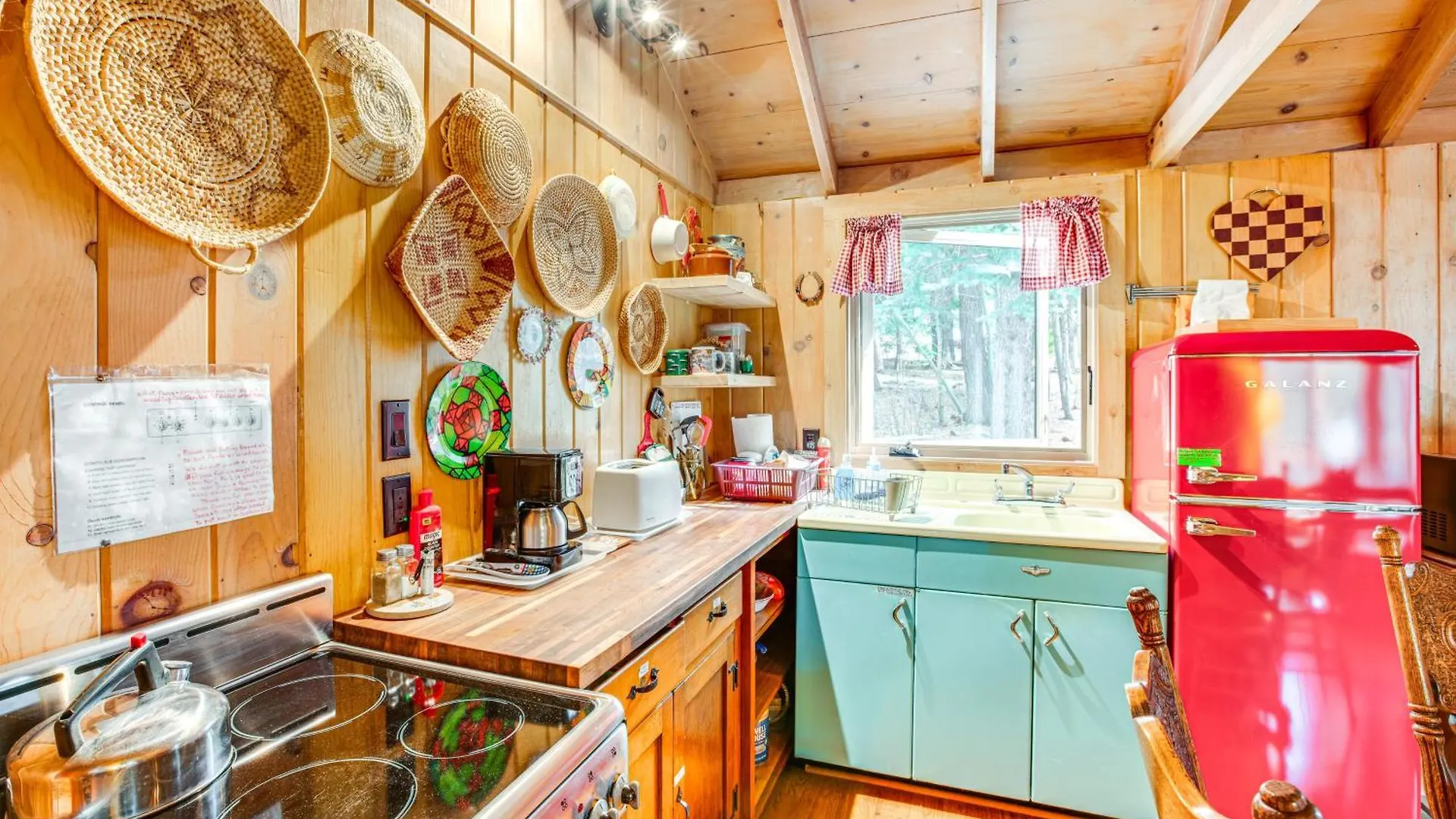 4 Mi To Lake Tahoe Cozy Cabin With Deck! سووث لاك تاهوي